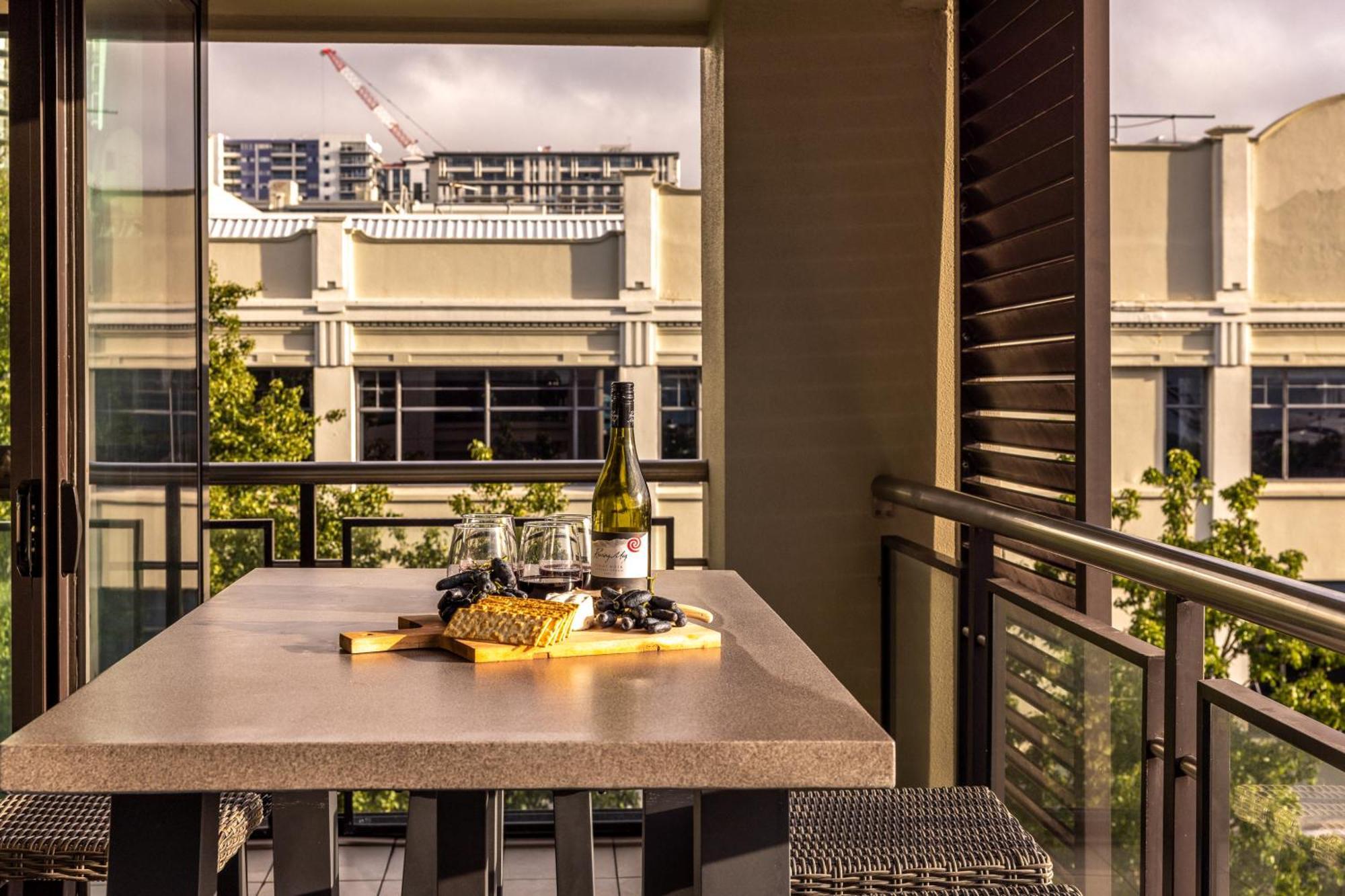 The Quays - Auckland Viaduct Apartment Екстериор снимка